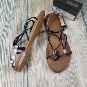 New KENNETH COLE REACTION leather thong sandals